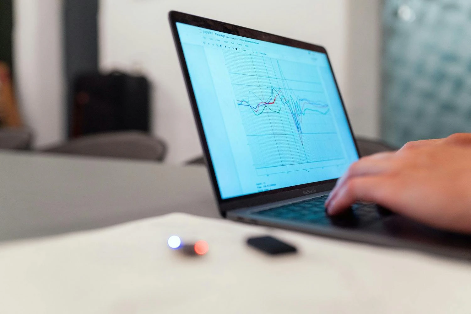 Collecting search engines ad intelligence has its challenges